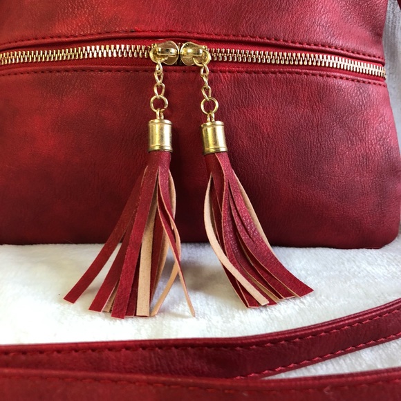NWT Red Crossbody Purse with zipper tassels - Picture 3 of 8